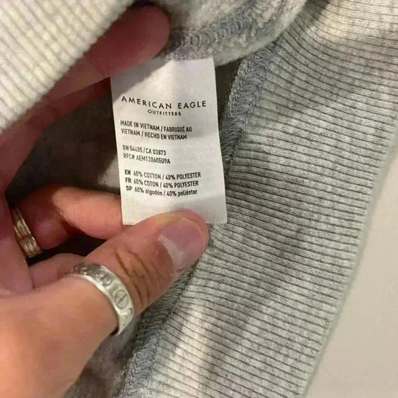 American Eagle Sweatshirt Gray Cheetah Jegging Fit Crewneck Oversized Women’s XS - Picture 4 of 5